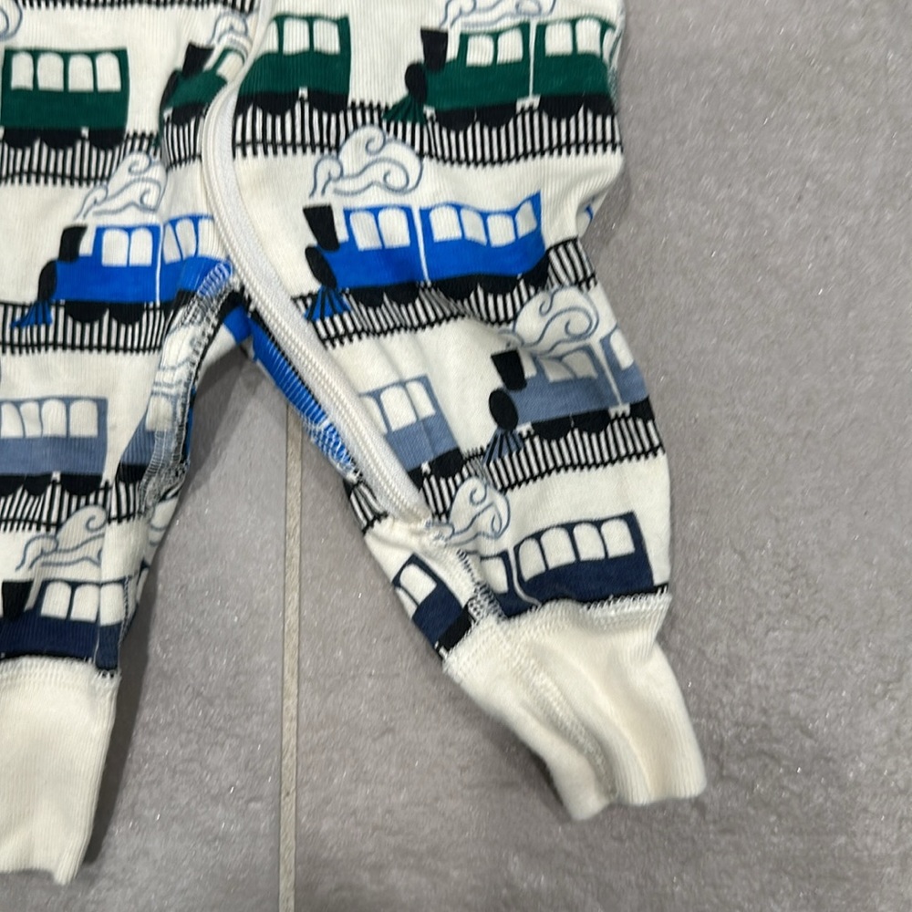 Washed but never worn! Hanna Andersson Pajamas - Picture 5 of 11